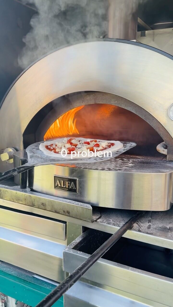 Instagram post from pizzaguido. This post is in position 8.